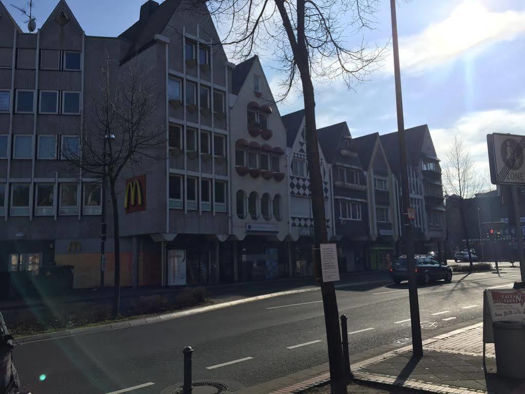 A&S Ferienwohnungen Roonstrasse Bonn Extérieur photo