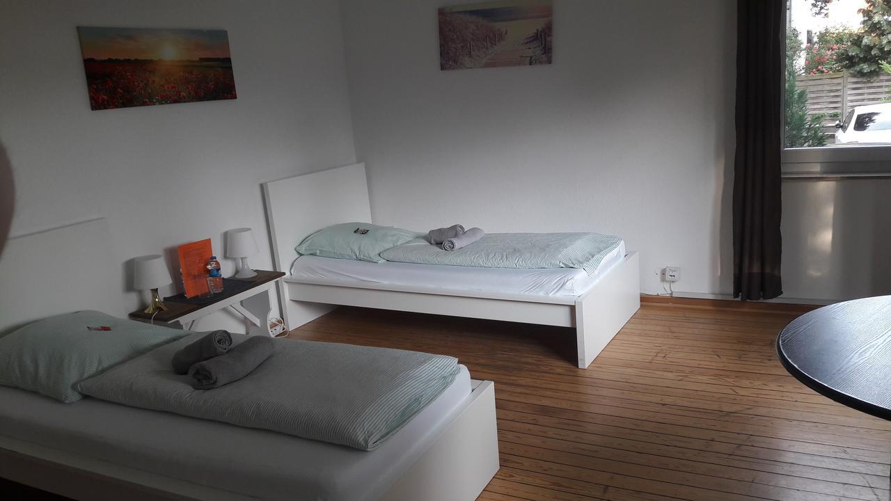A&S Ferienwohnungen Roonstrasse Bonn Extérieur photo